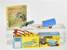 Corgi Toys, Dinky Toys, 3x accessoires 56, 322 & 109