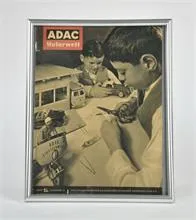 Couverture ADAC Motorwelt avec jouets en tôle