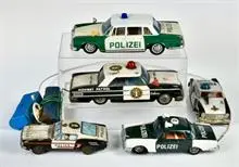 Lot de véhicules de police