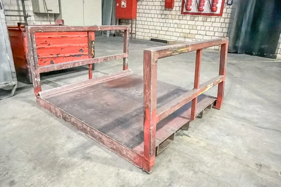 Přepravní rám pro vysokozdvižný vozík