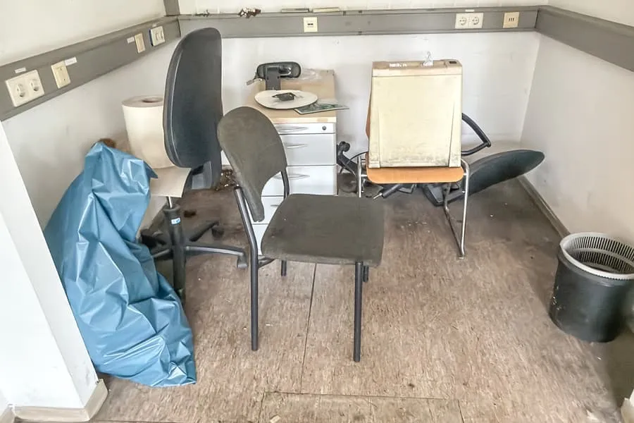 Furniture lot
