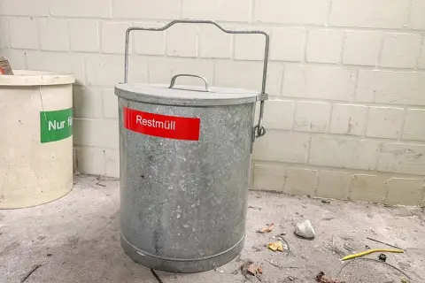 Seau en métal