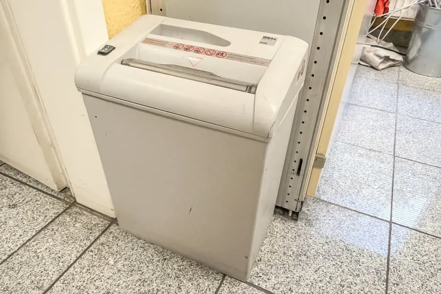 Уничтожитель документов Ideal 2220