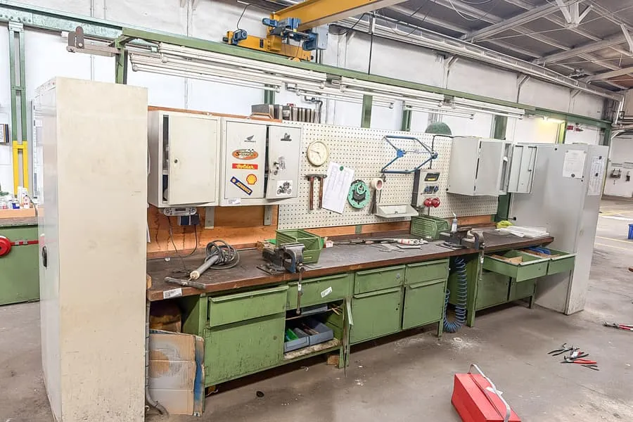 Double workbench, both sides