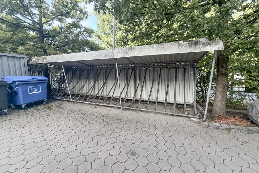 Крытая парковка для велосипедов