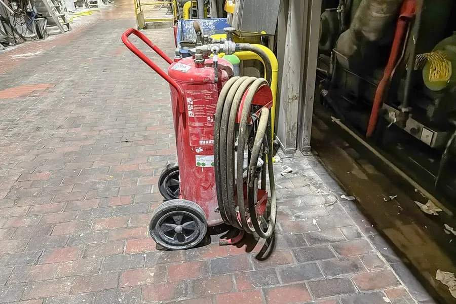 Fire extinguisher trolley, 50 l foam