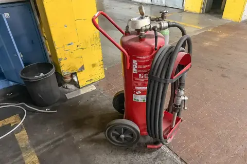 Extincteur, 50 l mousse