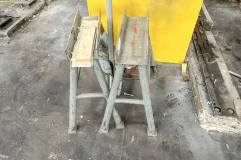 2 stojany pod vozidlo
