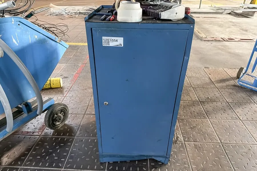 Atölye dolabı