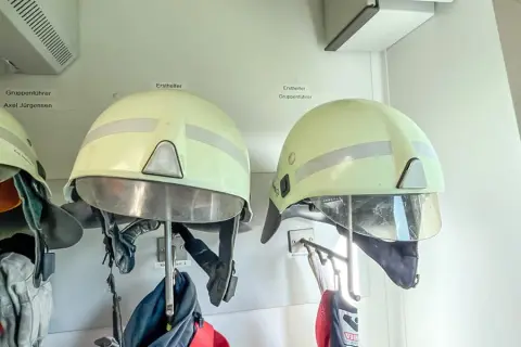 2 veiligheidshelmen Schuberth