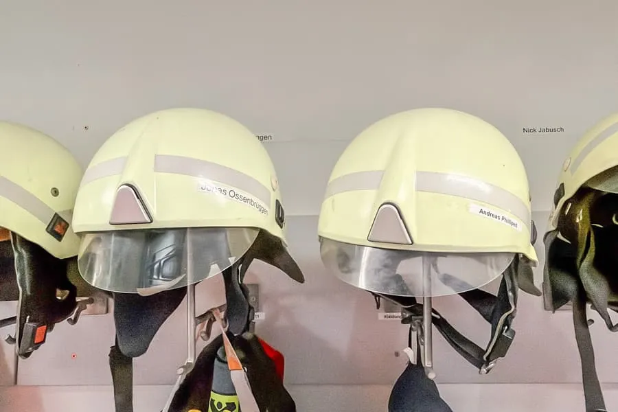 2 veiligheidshelmen Schuberth