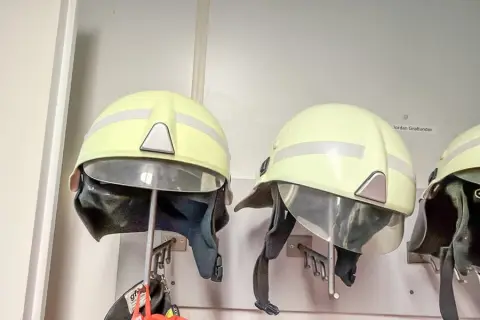 2 veiligheidshelmen Schuberth