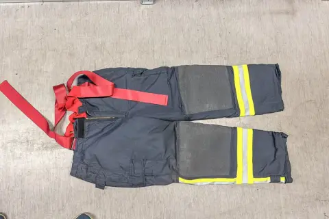 Pantalon de protection contre le feu avec bretelles Viking, taille 52
