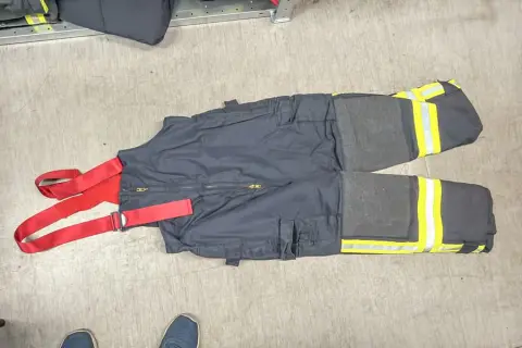 Pantalon de protection incendie avec bretelles Viking, taille 54