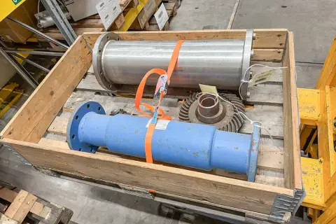 Palette de pièces détachées de machines