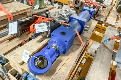Vérin hydraulique