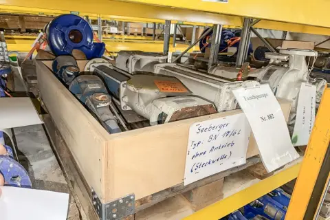 Pallet met dompelpompen Seeberger