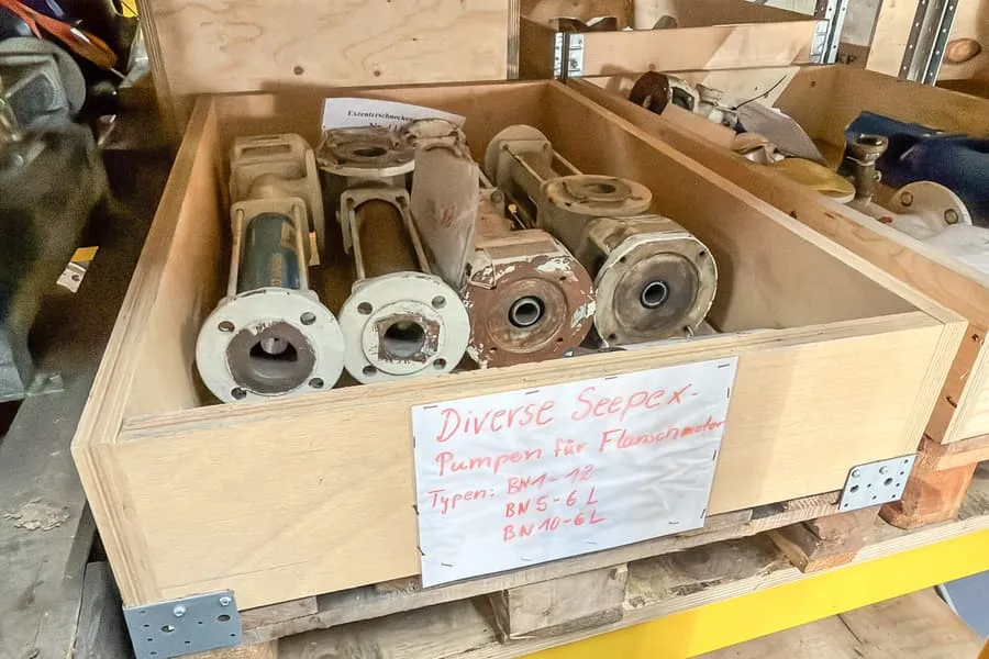 Pallet met pompen Seepex