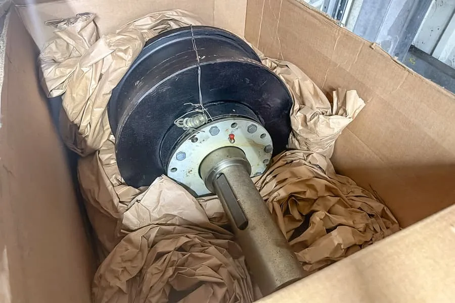 Roue pour installations de grue Kone LHJ 4/54-13