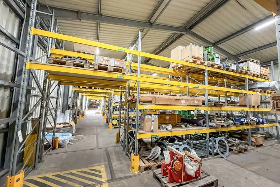Rayonnage à palettes, env. 10,5 mètres linéaires