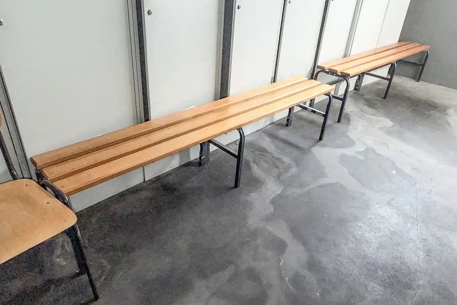 3 bancs