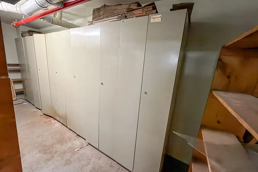 11个金属柜