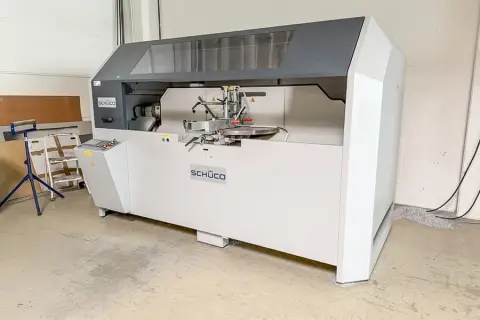 Double-head notching/miter saw Schüco PAS Compact 650