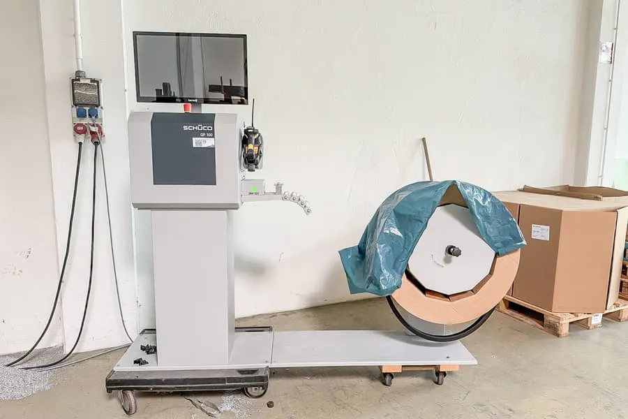 Dichtungszuschnittmaschine Schüco GP 100