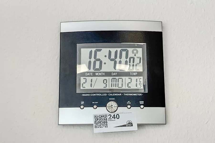 Digital wall clock