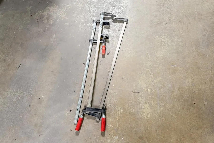 3 assorted screw clamps
