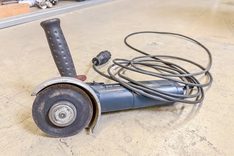 One-hand angle grinder Bosch Professional GWS 1000