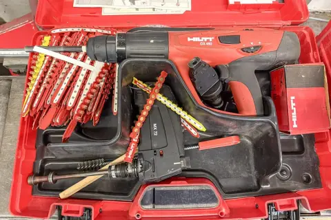 Pistolet de scellement Hilti DX 460