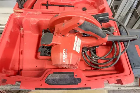 Электрическая ручная циркулярная пила Hilti SCW 70