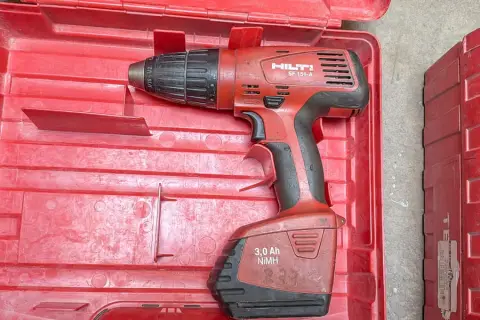 Аккумуляторная отвертка Hilti SF 151-A