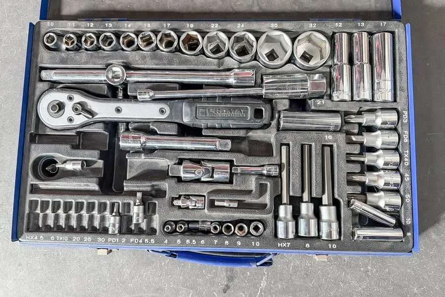 Ratchet set Format