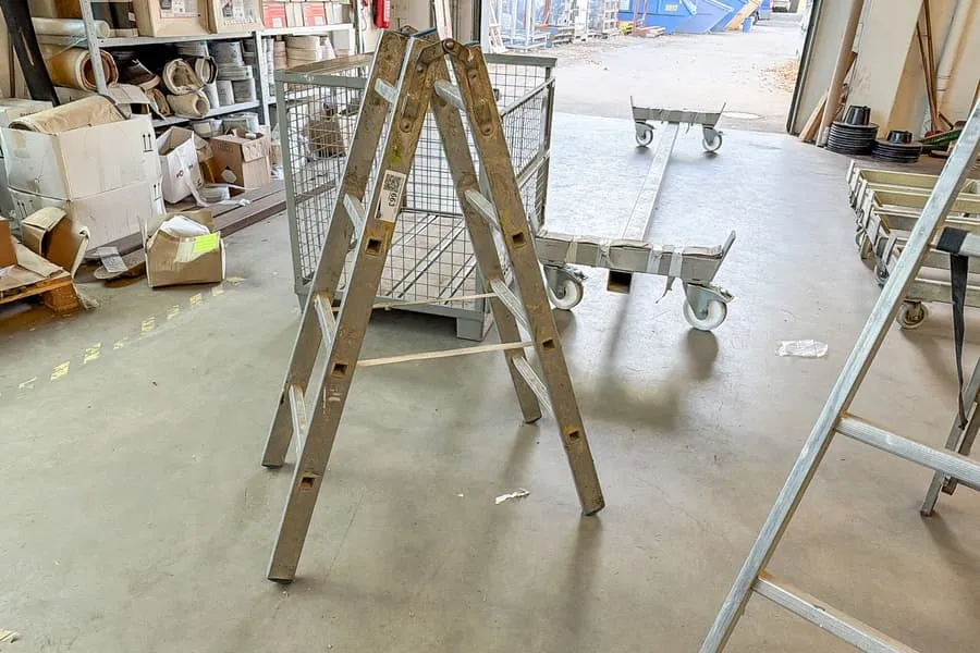 Aluminium ladder, 2x4 treden