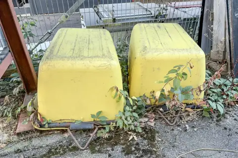 2 seaux