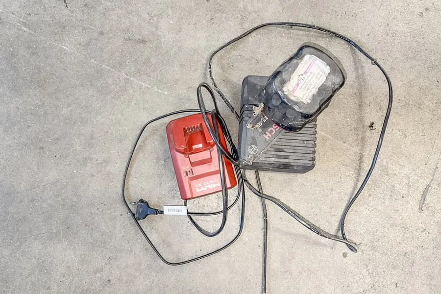 2 laders Hilti en Bosch