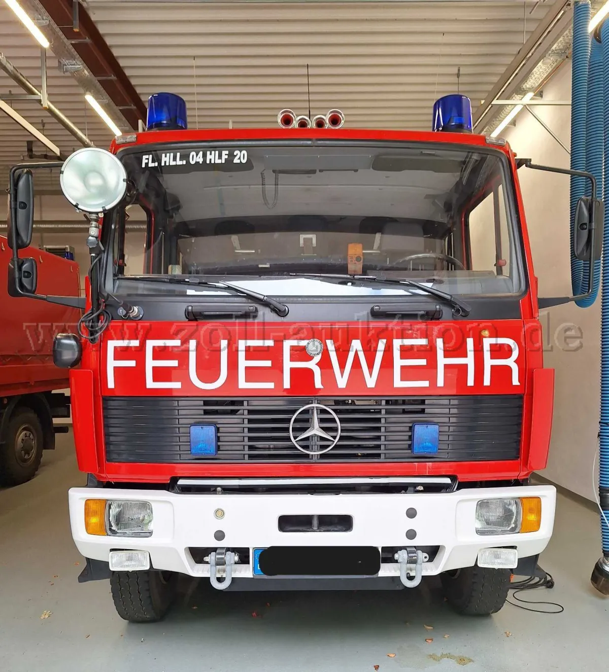 1 Mercedes-Benz 1124 AF 4x4 - Schlingmann opbouw LF 16/12