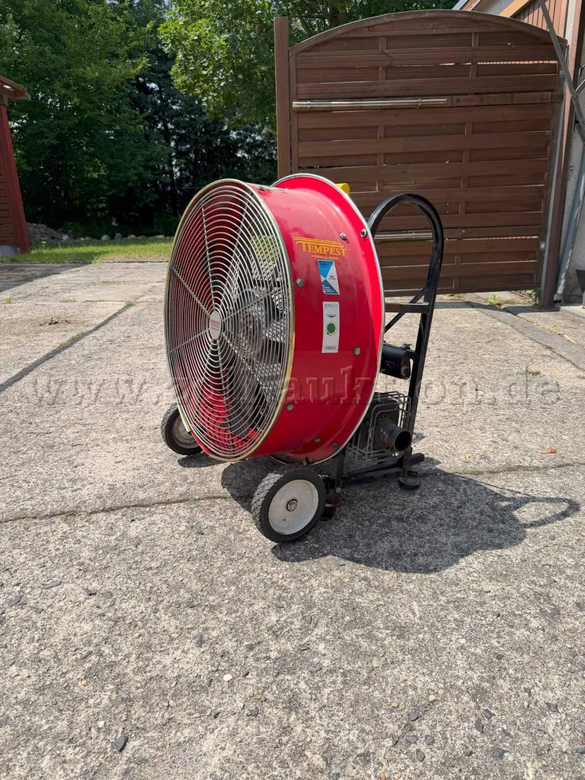 1 Power Blower (high-performance ventilator) Tempest Technology Corp