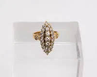 Ring, 18kt Gelbgold, 23 Brillanten, 7.3 g, RM 49