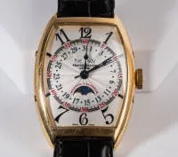 Franck Muller Conquistador Master Calendar, ref. 8650 MC L, pouzdro a originální trnová spona v 18kt žlutém zlatě, stříbrný ciferník s arabskými indexy, obvodové hodiny, minuty a ukazatel data, pod "12" dvě okénka pro den a...