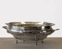 Centerpiece, silver 835, curved body with side handles and surrounding garland relief, 10 x 33 x 21 cm, approx. 613 g