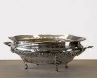 Surtout de table, argent 835, corps galbé avec poignées latérales et relief de guirlandes, 10 x 33 x 21 cm, env. 613 g