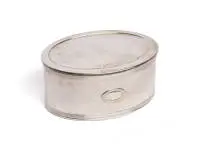 Boîte ovale à couvercle / tabatière, Italie, argent 800, 4,5 x 10 x 7 cm, env. 144 g