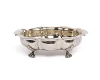 Oval footed bowl, silver 800, Richard Nagel, Bad Tölz, shaped outline, hammered decoration, on four scroll feet, approx. 297 g