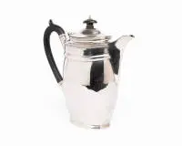 Cafetière avec poignée en bois, Londres, 1921, argent sterling, couvercle à charnière, poignées en bois ébonisé, H. 20 cm, env. 673 g