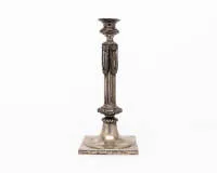 Bougeoir classique, Augsbourg, vers 1783-85, poinçon de maître FB, Friedrich Jacob Biller (1747-1810, maître dès 1782), argent 13 lots, douille en forme de vase sur tige cannelée avec guirlandes en relief, base avec...