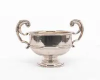 Coupe à anses, J.B. Chatterley & Sons, Birmingham, 1938, argent 925, coupe ronde sur pied rond profilé avec deux anses en volute relevées, 14 cm de haut, ø 14 cm hors anses, env. 267 g