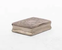 Silver snuff box, Gothenburg, 1869, silver, interior gilded, rectangular form with curved wall and profiled base rim, hinged lid with engraved acanthus and foliate scroll decoration